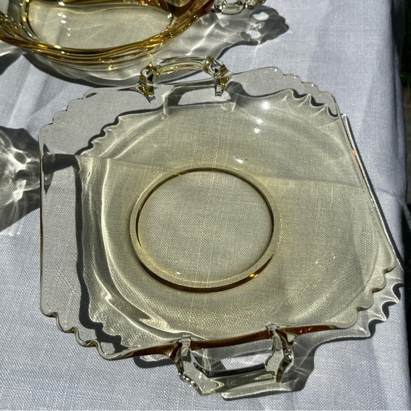 Lot of 4 Vintage Light Yellow Depression Glass Serving Dishes - Picture 2 of 12